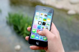 5 essential Christian apps for your smartphone